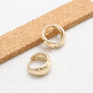 Medium Teardrop Huggie Earrings