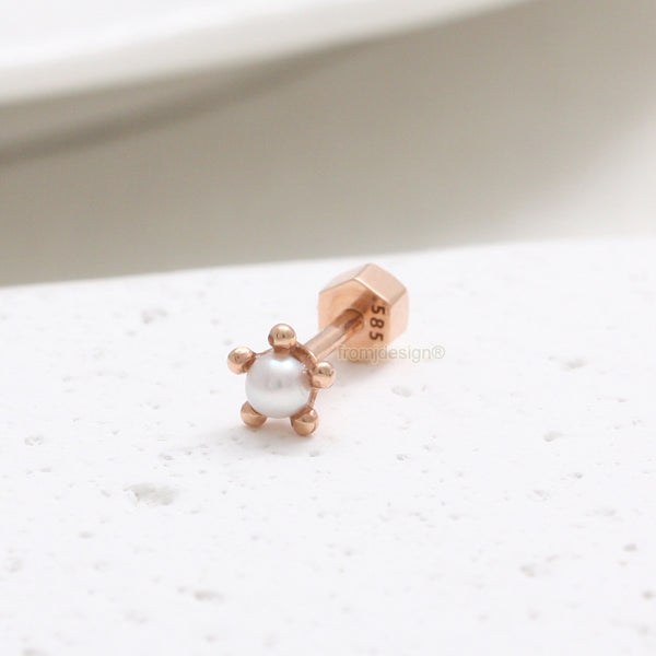Pearl Tiny Flower Piercing