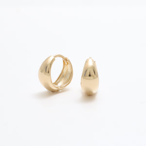 Medium Teardrop Huggie Earrings