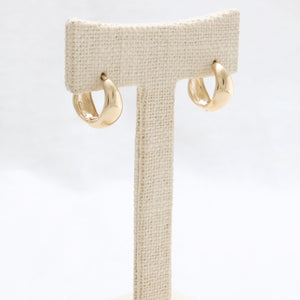 Medium Teardrop Huggie Earrings