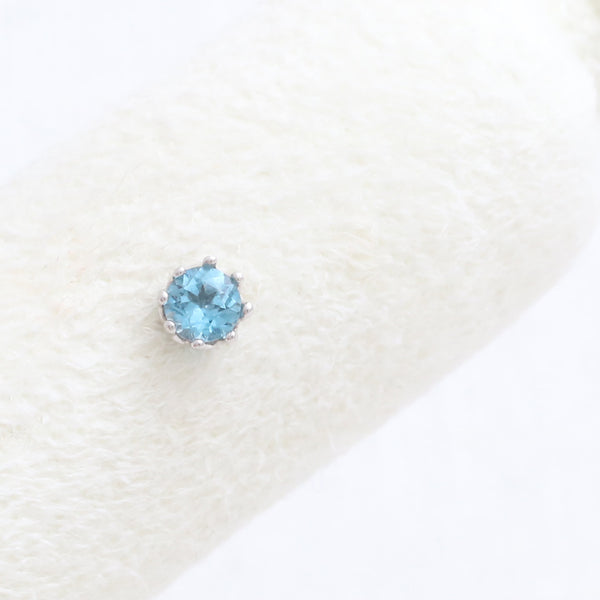 0.1ct Blue Topaz Multi Prongs Piercing