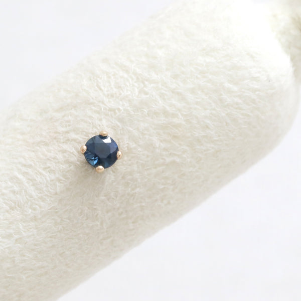 0.1ct Blue Sapphire 4 Prongs Labret