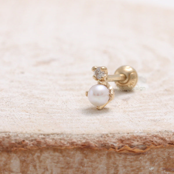 Diamond & Petite Pearl Piercing