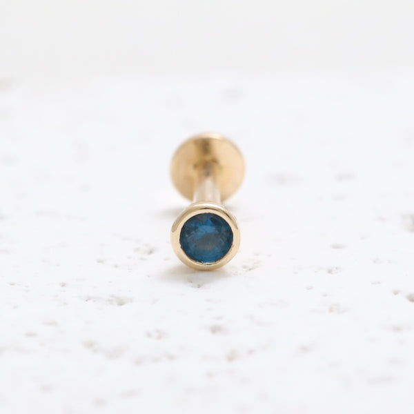 0.03ct Blue Sapphire Bezel Labret