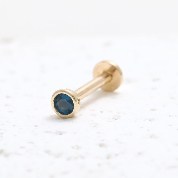 0.03ct Blue Sapphire Bezel Labret