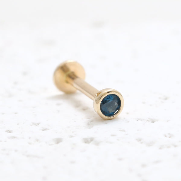 0.03ct Blue Sapphire Bezel Labret