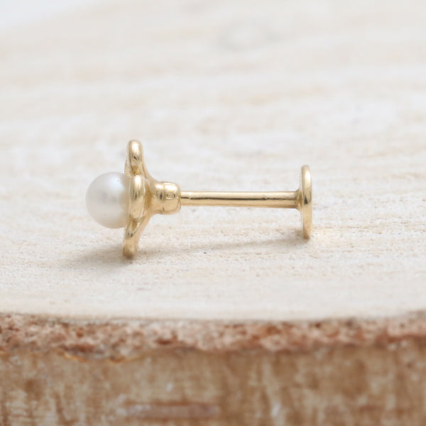 Pearl Daisy Externally Labret