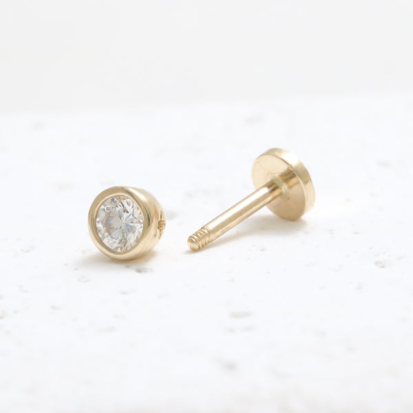 0.1ct Moissanite Bezel Labret