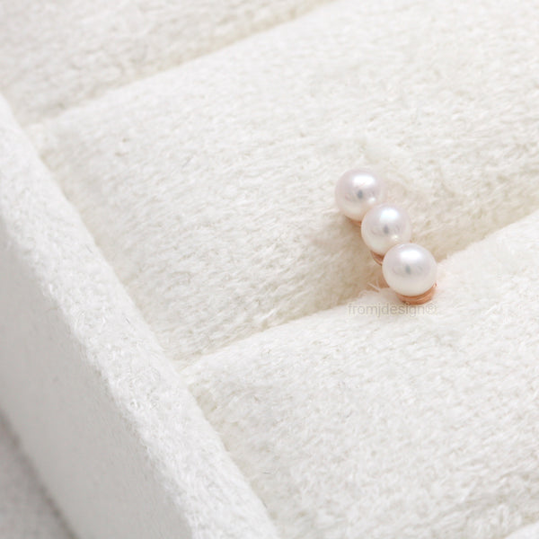 Petite Triple Pearl Piercing