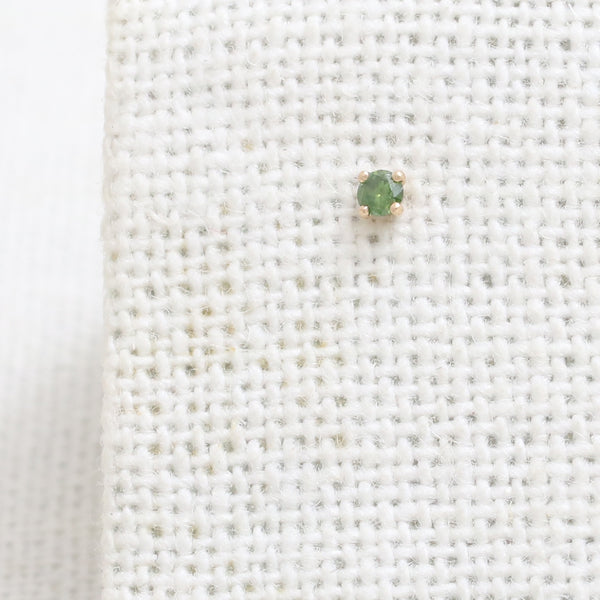 0.03ct Green Diamond 4 Prongs Labret