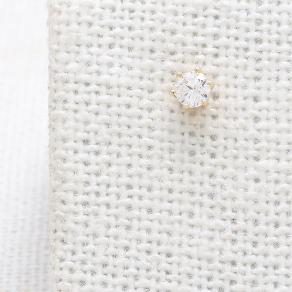 0.1ct Moissanite 6 Prongs Labret