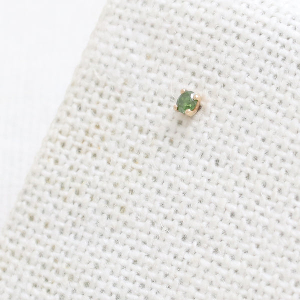 0.03ct Green Diamond 4 Prongs Labret