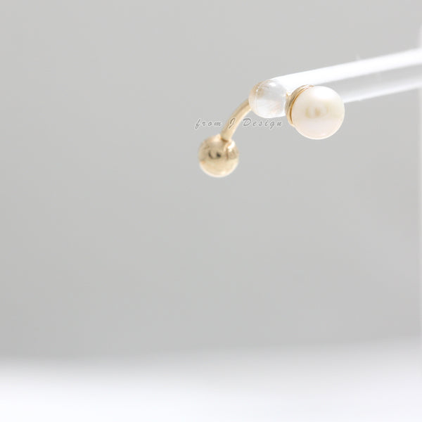 4mm Pearl Rook Piercing