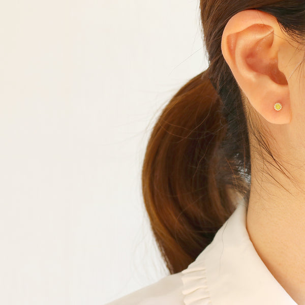 0.1ct Yellow Diamond Tiara Ear Piercing